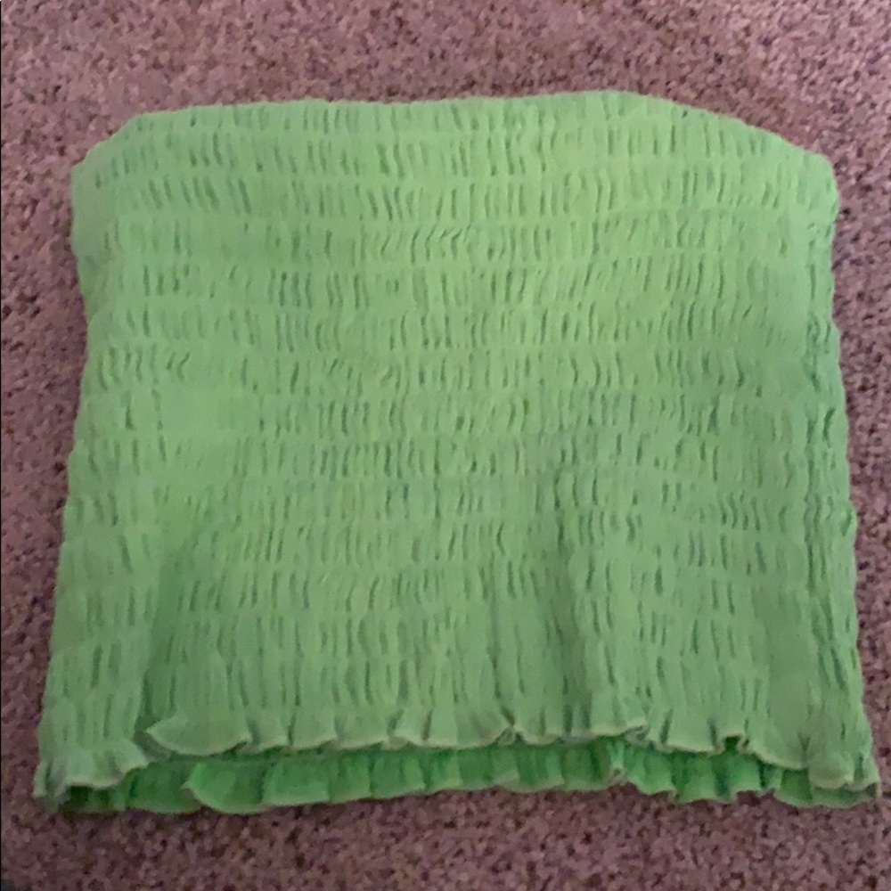 Green crop top